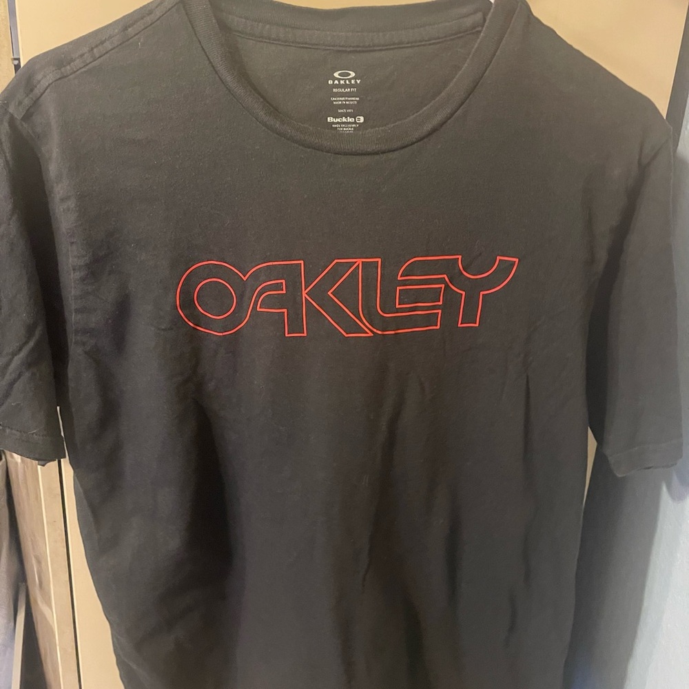 Oakley Shirt Medium